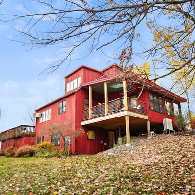 Hillsdale Neighbors | Valley Views • Firepit