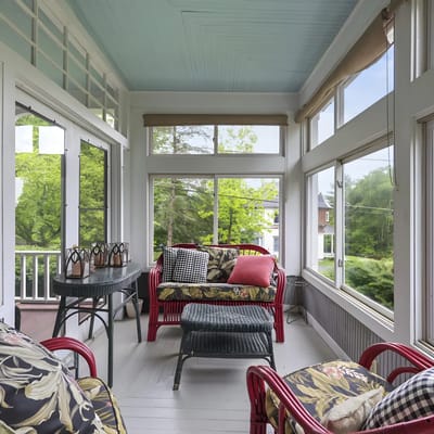 St Anne's Manor | Walk to Downtown! • Sleeps 8