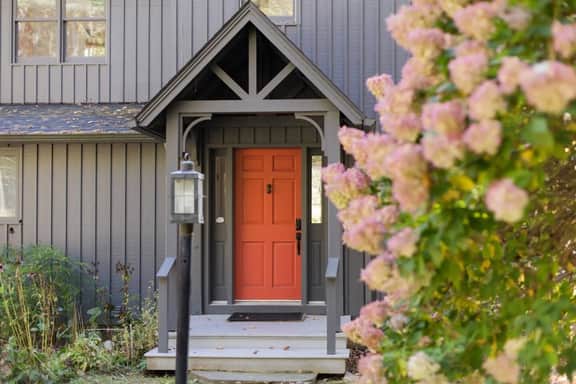 Hupi House | Stylish Hideaway near Lake Garfield - Image 2