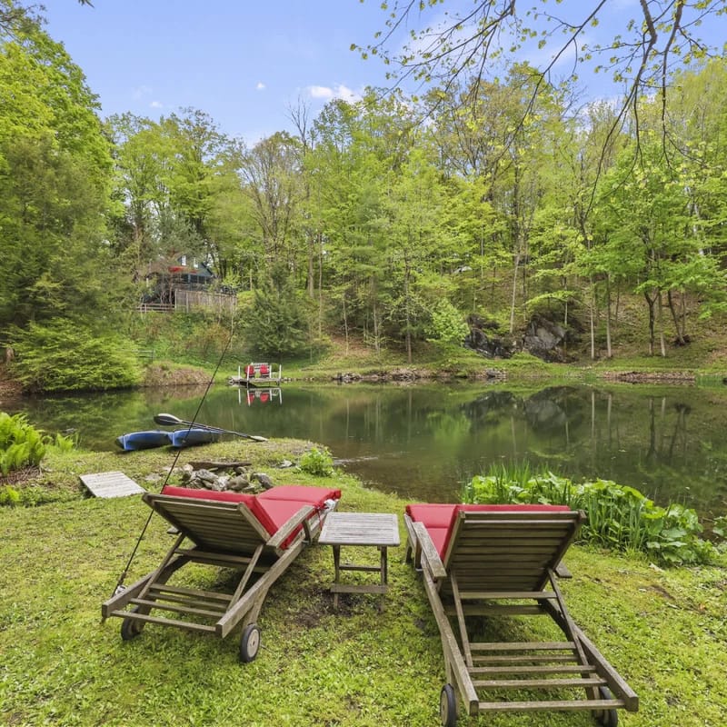 Timpani Corners | Private Pond • AC